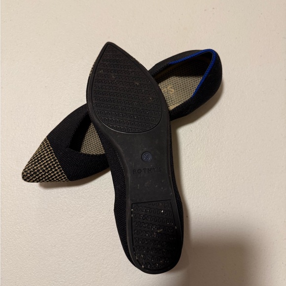 Rothy’s The Point Black Licorice with Gold Toe Size 7 - Picture 4 of 8